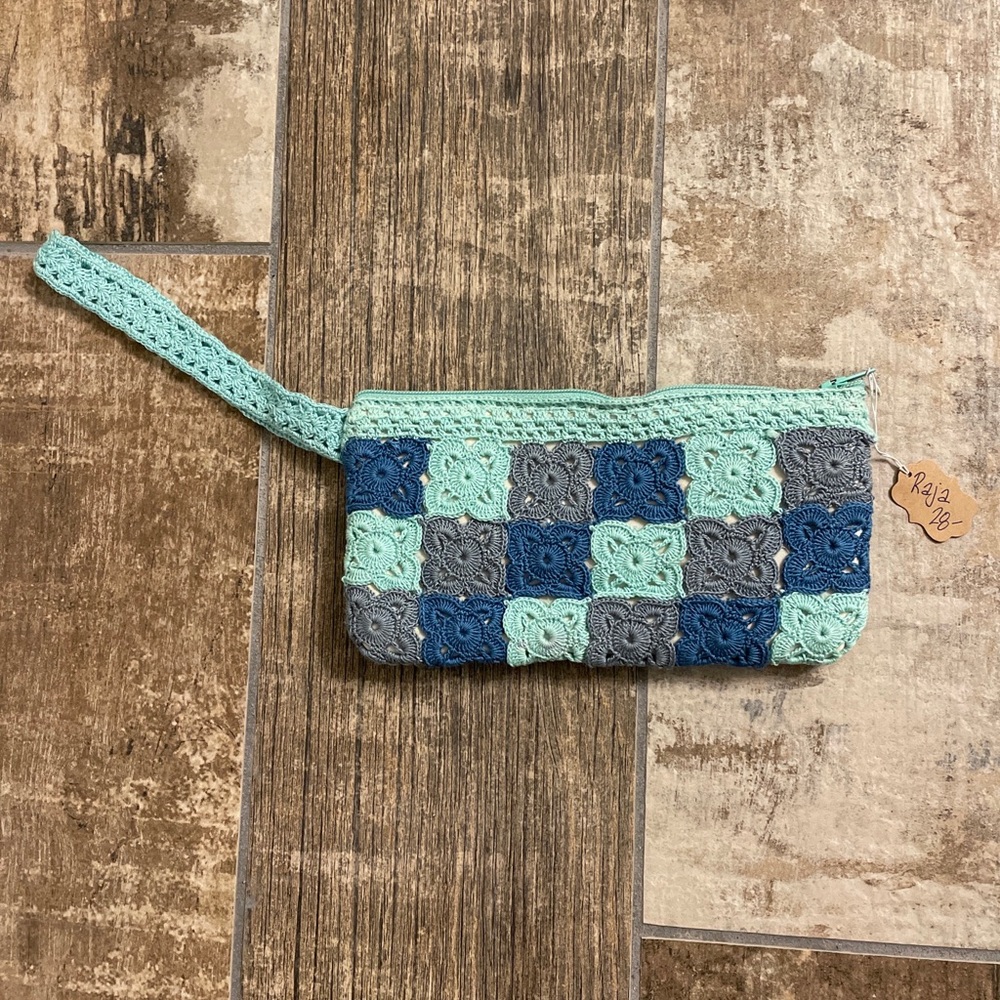 Crochet Clutch with Wristlet - Aqua - New